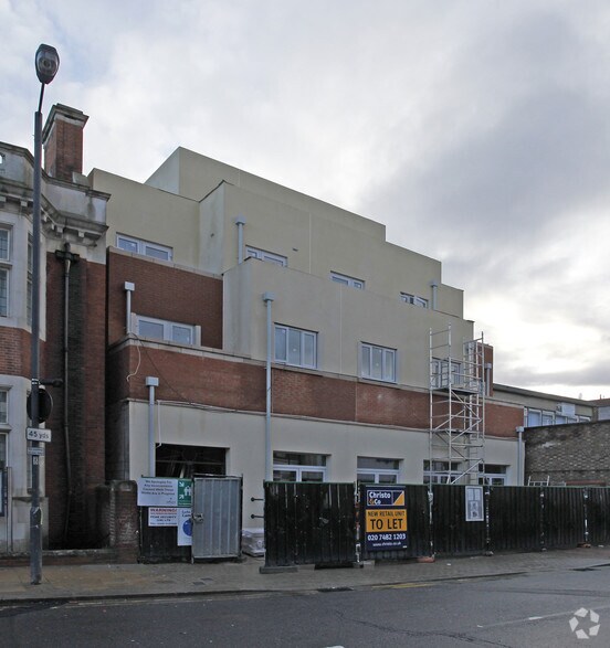 68-72 High St, Harrow à louer - Photo de l’immeuble – Image 2 sur 2