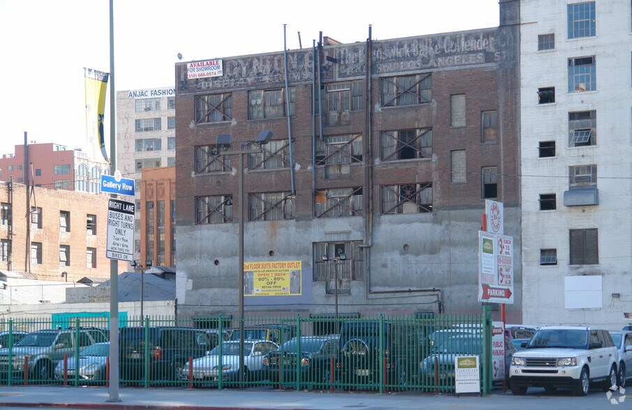 843 S Los Angeles St, Los Angeles, CA à louer - Photo de l’immeuble – Image 3 sur 24