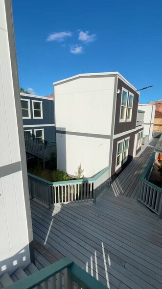 108 McDonald Street St, Beatty, NV à vendre - Vidéo sur l’annonce professionnelle – Image 2 sur 18