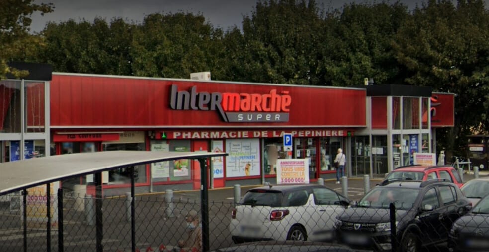 Local commercial dans Noiseau à louer - Photo de l’immeuble – Image 1 sur 1