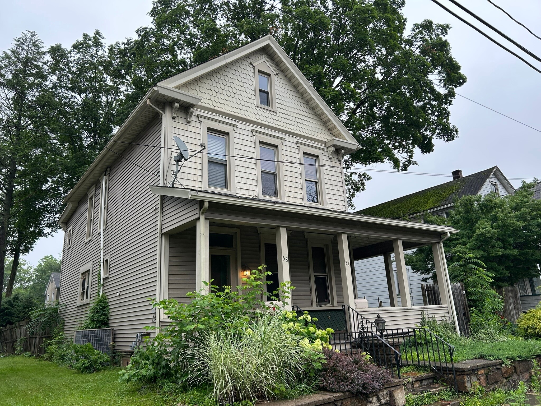 58 Broad St, Stroudsburg, PA à vendre Photo principale– Image 1 sur 3