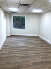 5535-5551 Balboa Blvd, Encino, CA à louer Photo intérieure– Image 2 sur 4