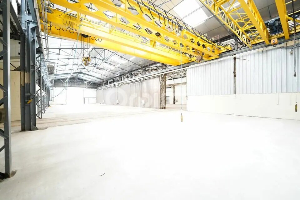 Local d’activités dans Saint-Priest à louer Photo de l’immeuble– Image 1 sur 13