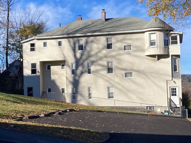 86 Green Hill Pky, Worcester, MA à vendre - Photo de l’immeuble – Image 3 sur 3