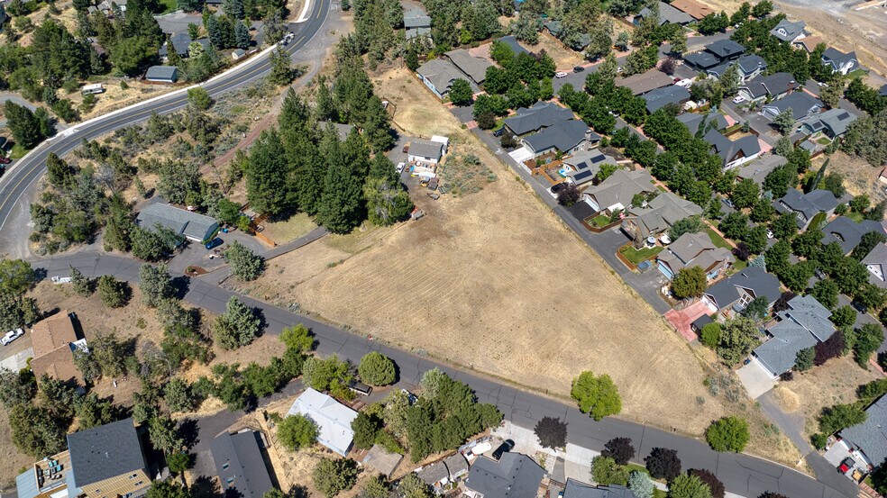 20570 Fred Meyers Rd, Bend, OR à vendre - Photo de l’immeuble – Image 3 sur 5