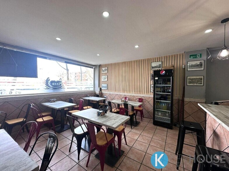 Immeuble residentiel dans San Fernando de Henares, Madrid à vendre - Photo intérieure – Image 2 sur 3