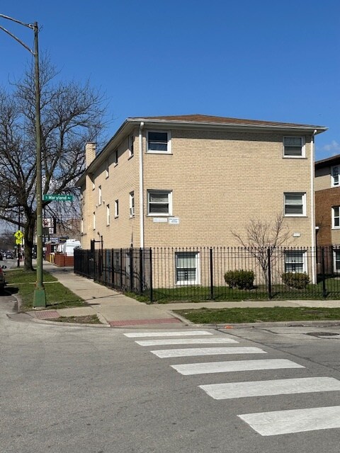 8258 S Maryland Ave, Chicago, IL à vendre Photo principale– Image 1 sur 13