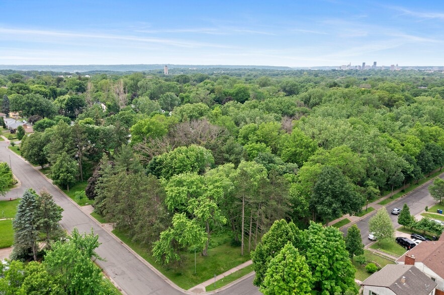 935 Kennard St, Saint Paul, MN à vendre - Aérien – Image 1 sur 15