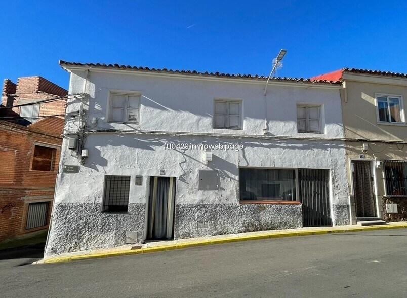Immeuble residentiel dans Campo Real, Madrid à vendre - Photo de l’immeuble – Image 2 sur 4