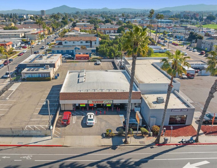 389 Broadway, Chula Vista, CA à vendre - Photo de l’immeuble – Image 3 sur 6