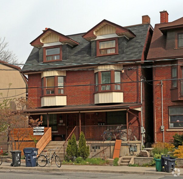 356 Dupont St, Toronto, ON à vendre - Photo de l’immeuble – Image 2 sur 2