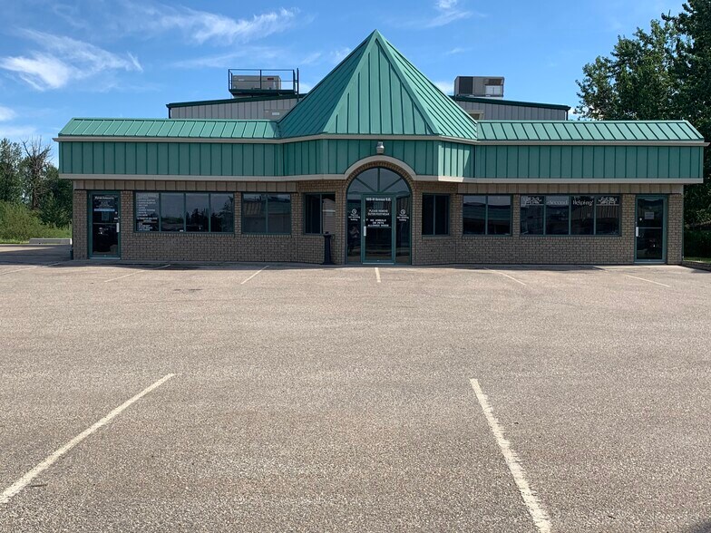 105 6 Av SE, Slave Lake, AB à louer - Photo principale – Image 1 sur 2