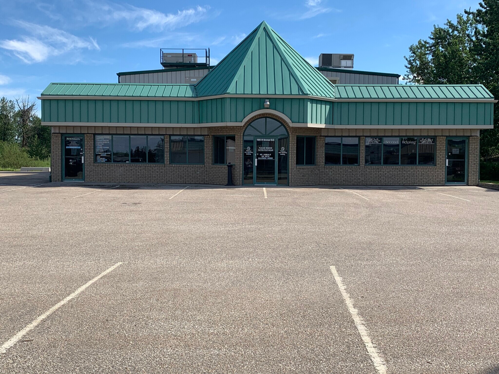 105 6 Av SE, Slave Lake, AB à louer Photo principale– Image 1 sur 3