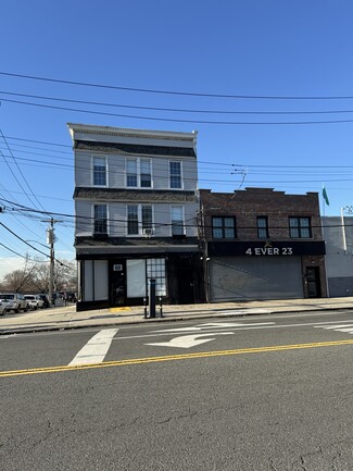 Plus de détails pour 3182 E Tremont Ave, Bronx, NY - Local commercial à vendre