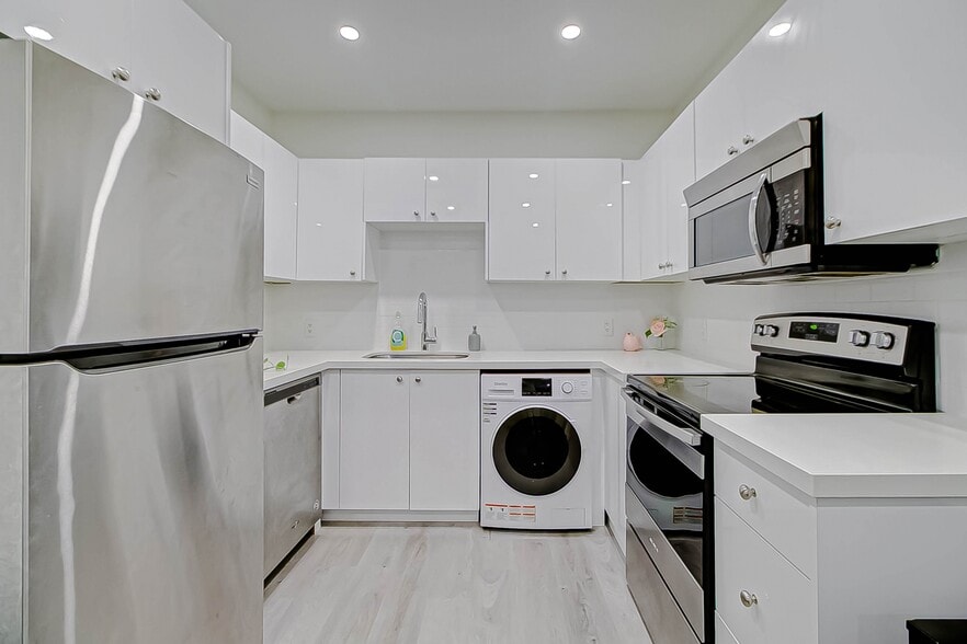 1448 Gerrard St E, Toronto, ON à vendre - Photo de l’immeuble – Image 3 sur 22