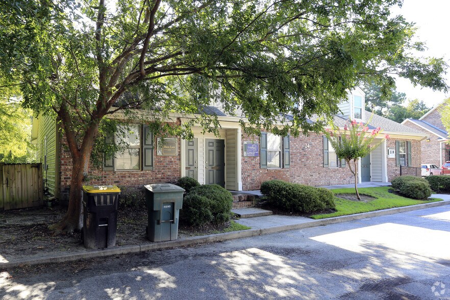 24 Commerce Pl, Savannah, GA à louer - Photo de l’immeuble – Image 3 sur 6