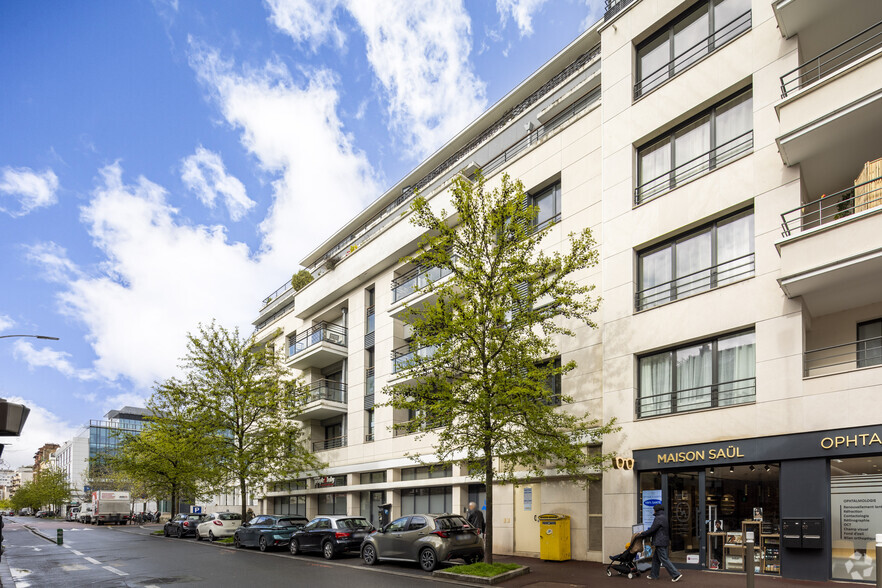 51 Rue De Verdun, Suresnes à louer - Photo de l’immeuble – Image 2 sur 2