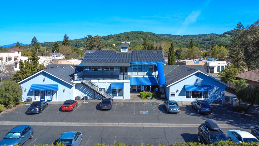 255 W Napa St, Sonoma, CA à louer - Photo de l’immeuble – Image 3 sur 11