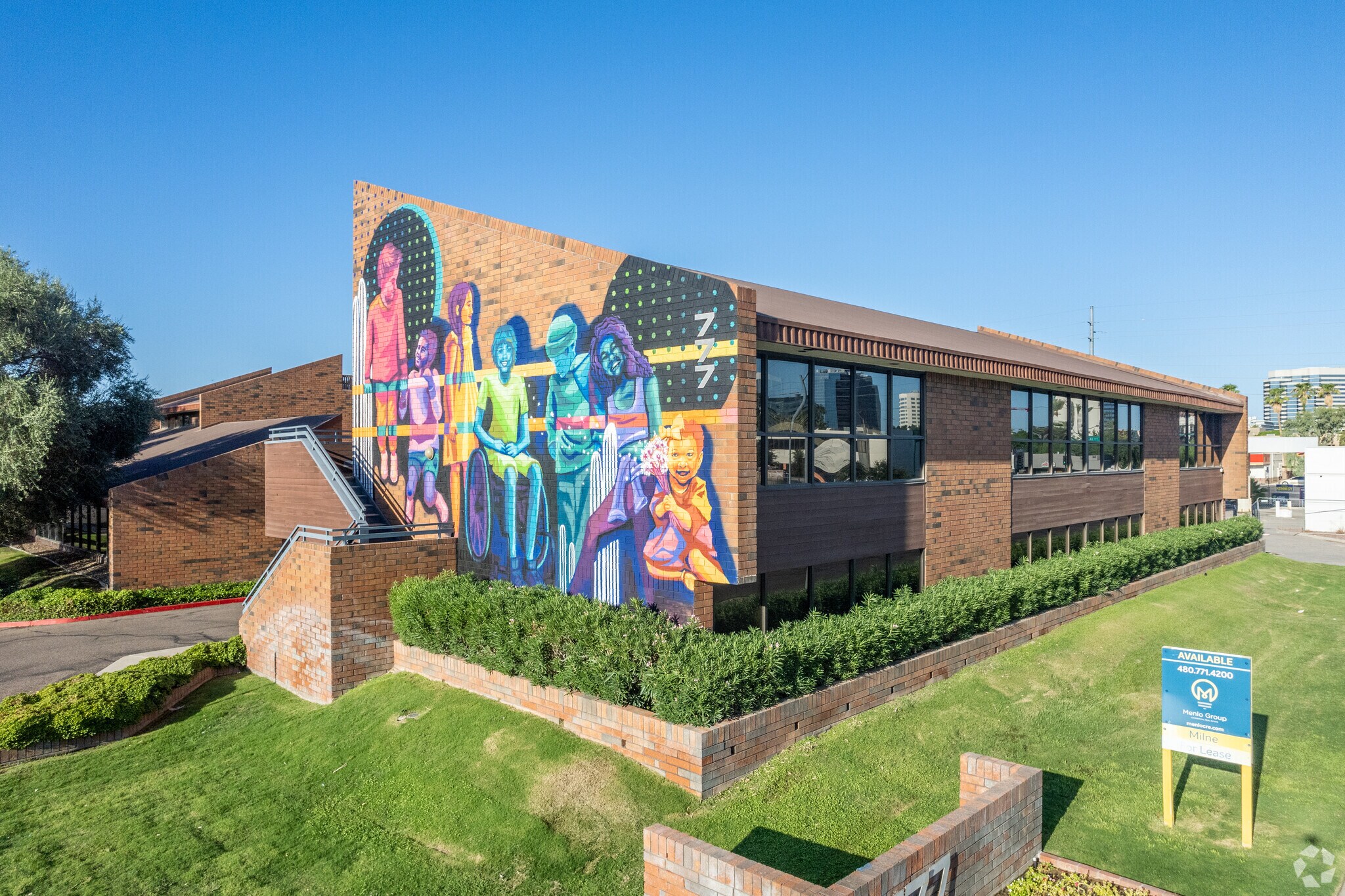 777 E Thomas Rd, Phoenix, AZ à louer Photo de l’immeuble– Image 1 sur 11