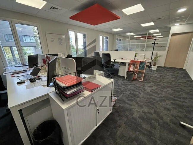 Plus de détails pour Bureau à louer