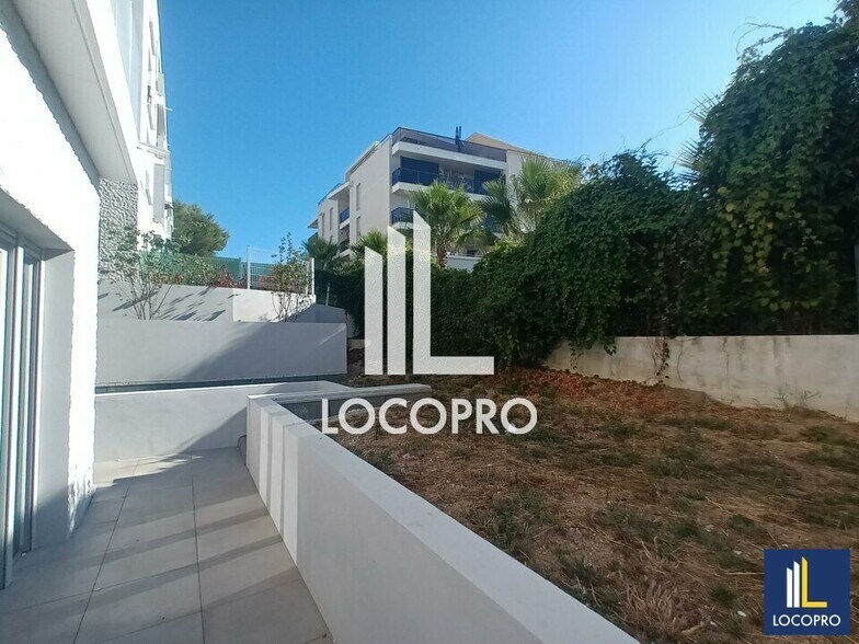 Bureau dans SOPHIA ANTIPOLIS à louer - Photo de l’immeuble – Image 3 sur 8