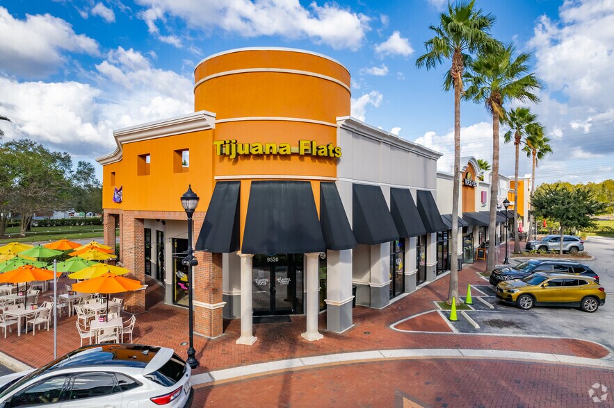9520-9532 W Linebaugh Ave, Tampa, FL à vendre - Photo de l’immeuble – Image 2 sur 8