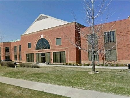 5860 Chedworth Way, Mississauga, ON à louer - Photo de l’immeuble – Image 2 sur 14