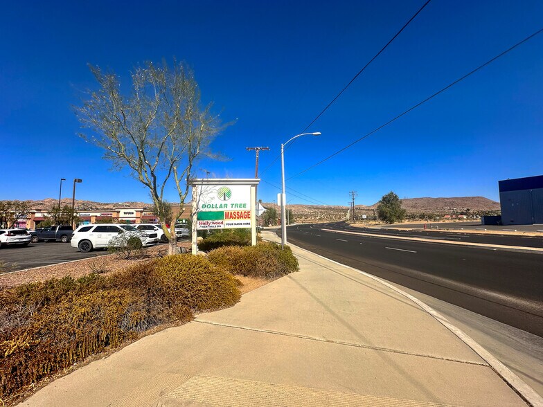 57930-58132 29 Palms Hwy, Yucca Valley, CA à louer - Autre – Image 2 sur 10