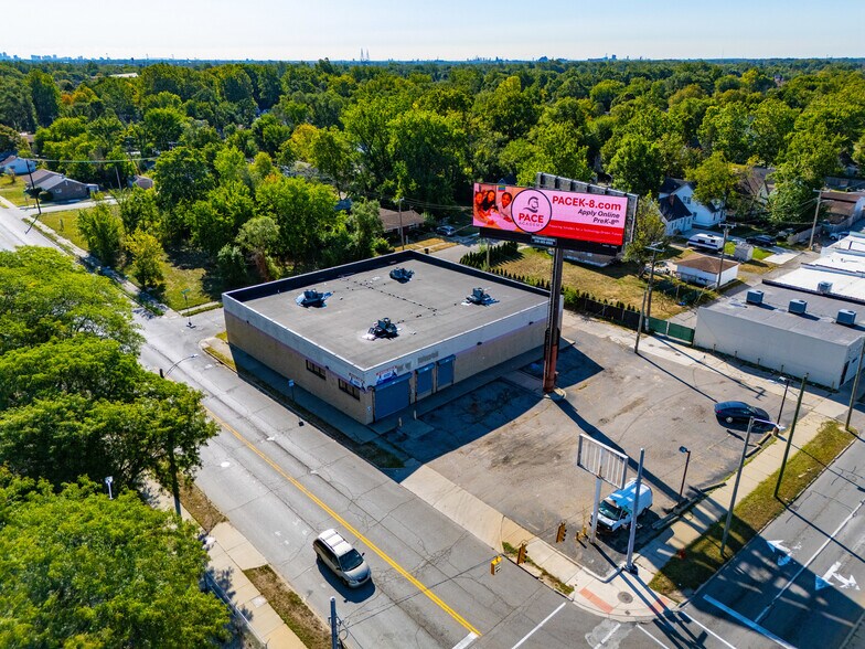 7870 Southfield Rd, Detroit, MI à vendre - Photo de l’immeuble – Image 3 sur 23