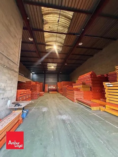 Local d'activités dans Ablis à vendre Photo intérieure– Image 1 sur 11