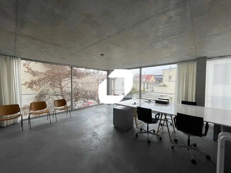 Bureau dans Malakoff à louer - Photo de l’immeuble – Image 2 sur 7