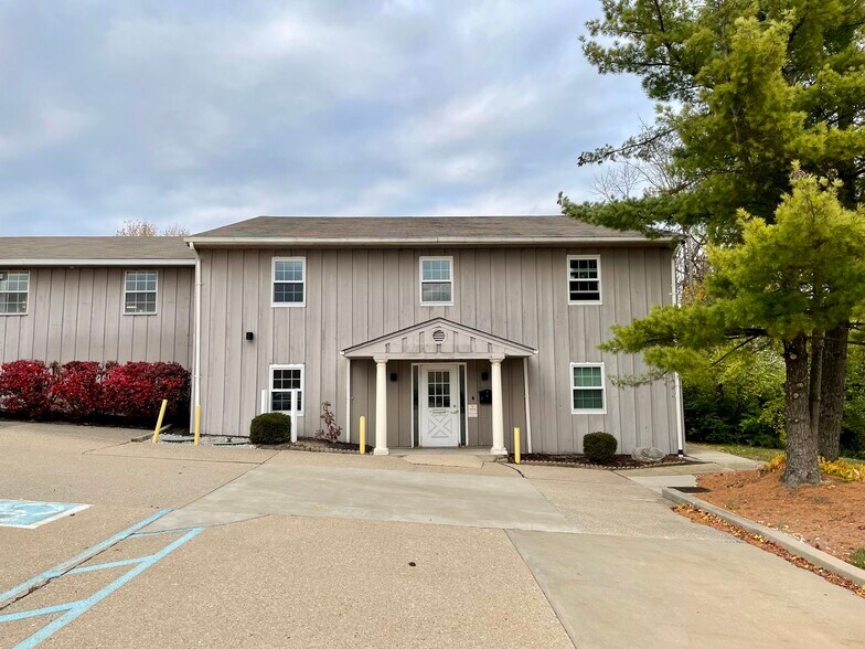 5556A 5556A Cheviot Rd, Green Township, OH à louer - Photo de l’immeuble – Image 2 sur 7