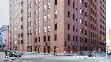 32 Avenue of the Americas, New York, NY à louer Photo de l’immeuble– Image 1 sur 2