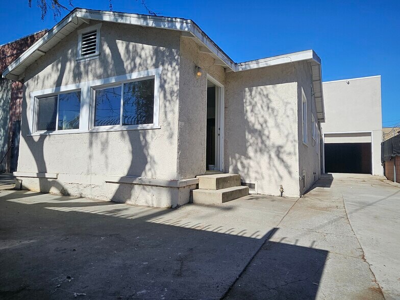 2815 Southwest Dr, Los Angeles, CA à vendre - Photo de l’immeuble – Image 2 sur 10