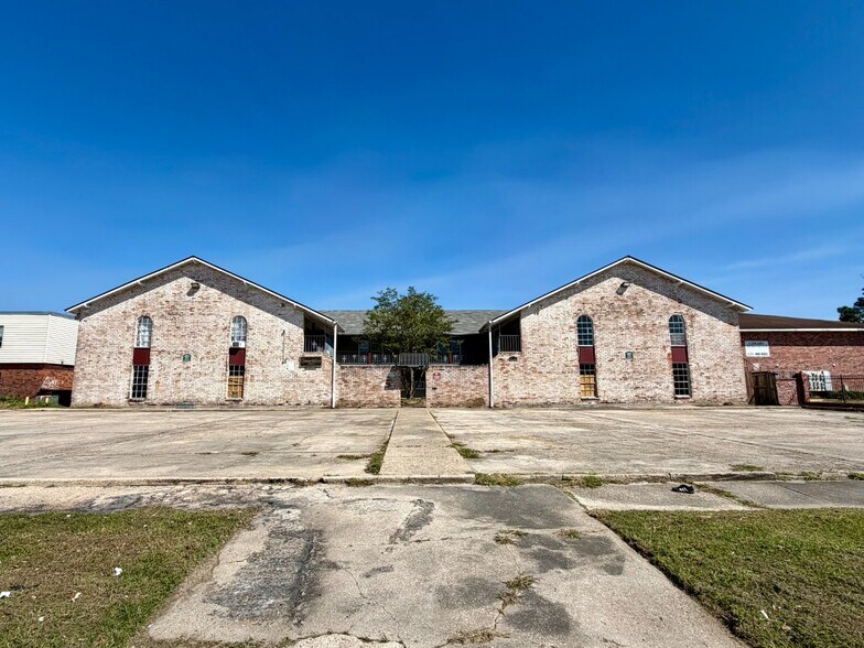 4728 Ya Tittle Ave, Baton Rouge, LA à vendre - Photo principale – Image 1 sur 61