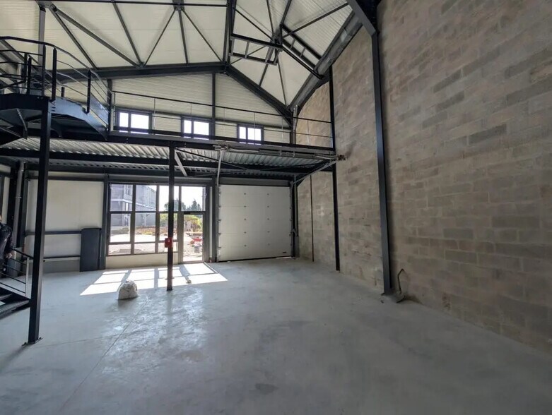 1 Rue René Dubos, Groslay à louer - Photo de l’immeuble – Image 3 sur 8