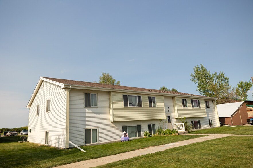 1000 4th Ave SW, Conrad, MT à vendre - Photo de l’immeuble – Image 3 sur 27