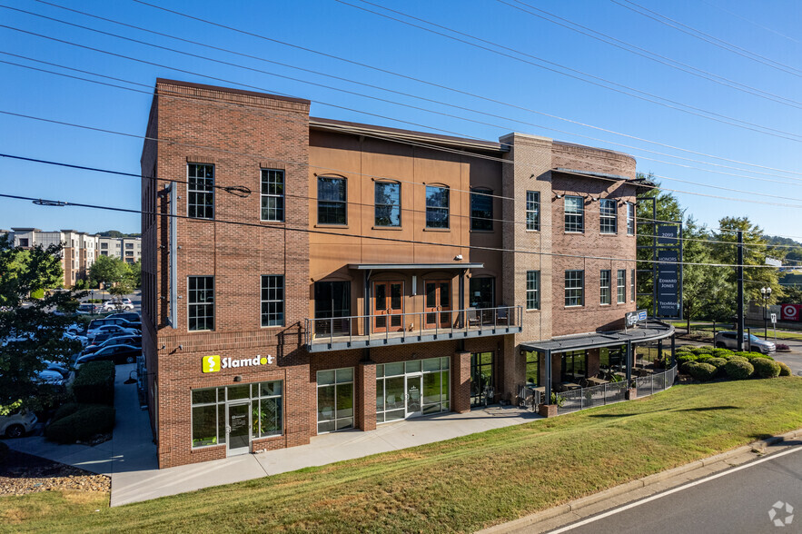 2099 Thunderhead Rd, Knoxville, TN à louer - Photo principale – Image 1 sur 38
