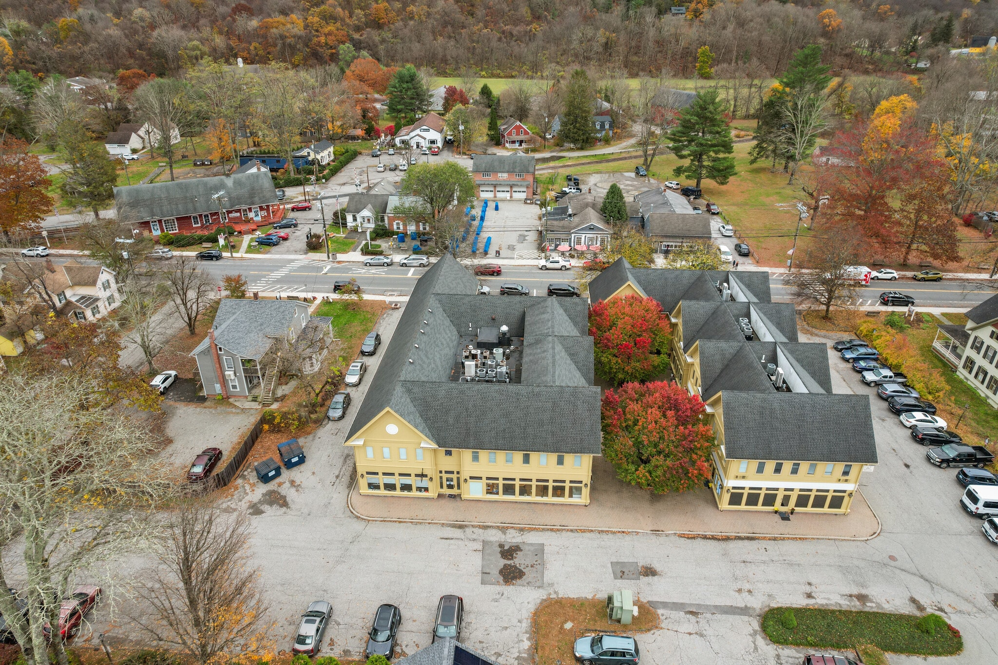 25 N Main St, Kent, CT à louer Aérien– Image 1 sur 37