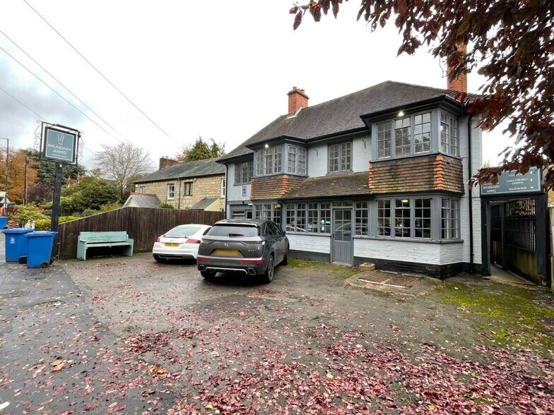 112 Pinkneys Rd, Maidenhead à vendre - Photo principale – Image 1 sur 2