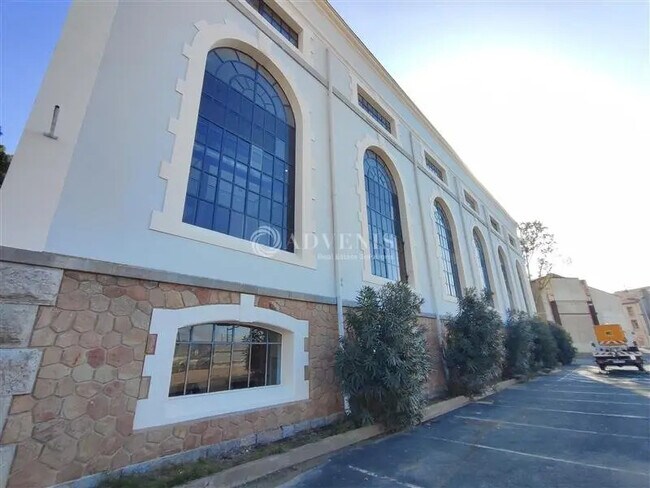 Plus de détails pour Bureau à louer