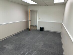 498 Palm Springs Dr, Altamonte Springs, FL à louer Photo intérieure– Image 1 sur 2