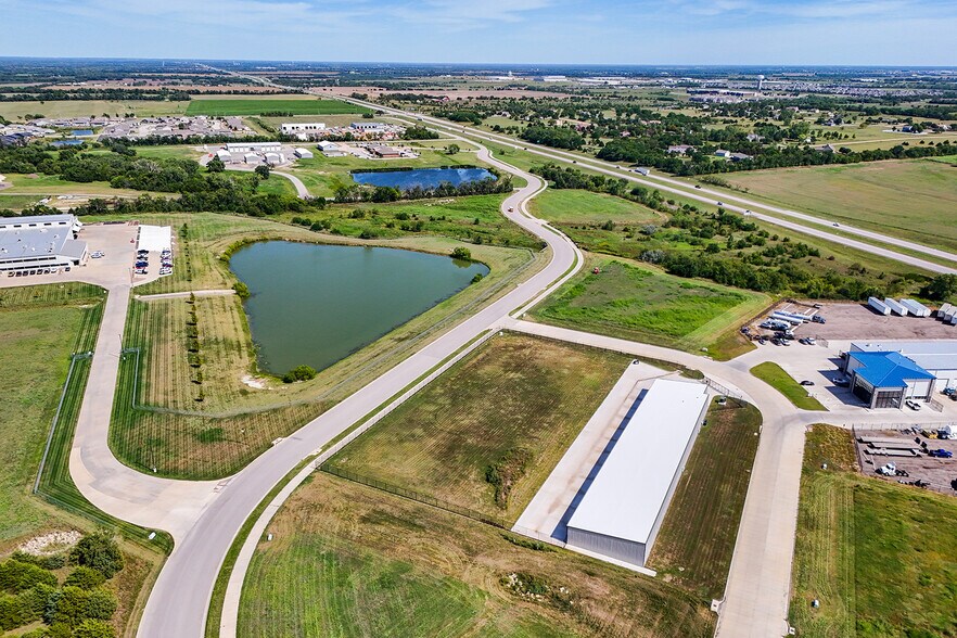 1532 E Mason Dr, Kechi, KS à vendre - Photo de l’immeuble – Image 3 sur 56