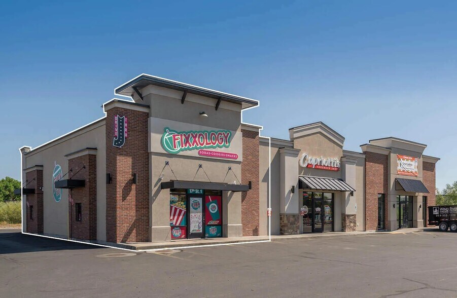 2565 E 17th St, Ammon, ID à louer - Photo de l’immeuble – Image 2 sur 6