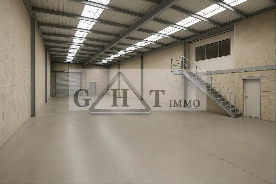 Industriel/Logistique dans Champigny-sur-Marne à vendre - Photo de l’immeuble – Image 2 sur 2