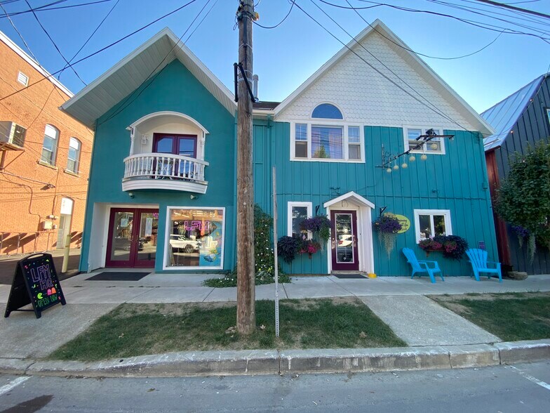 9 Monroe St, Ellicottville, NY à louer - Photo principale – Image 1 sur 2