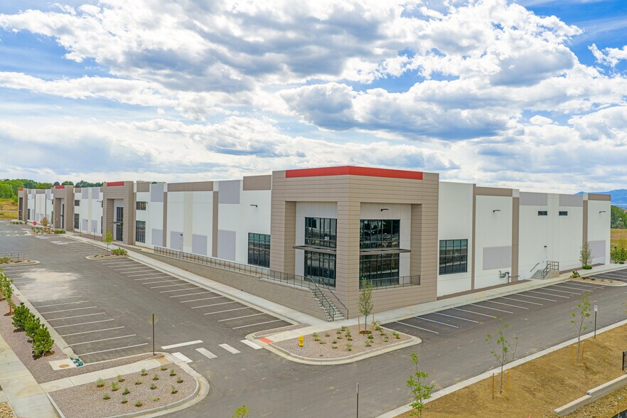 300 E 128th Ave, Thornton, CO à louer - Photo de l’immeuble – Image 1 sur 5