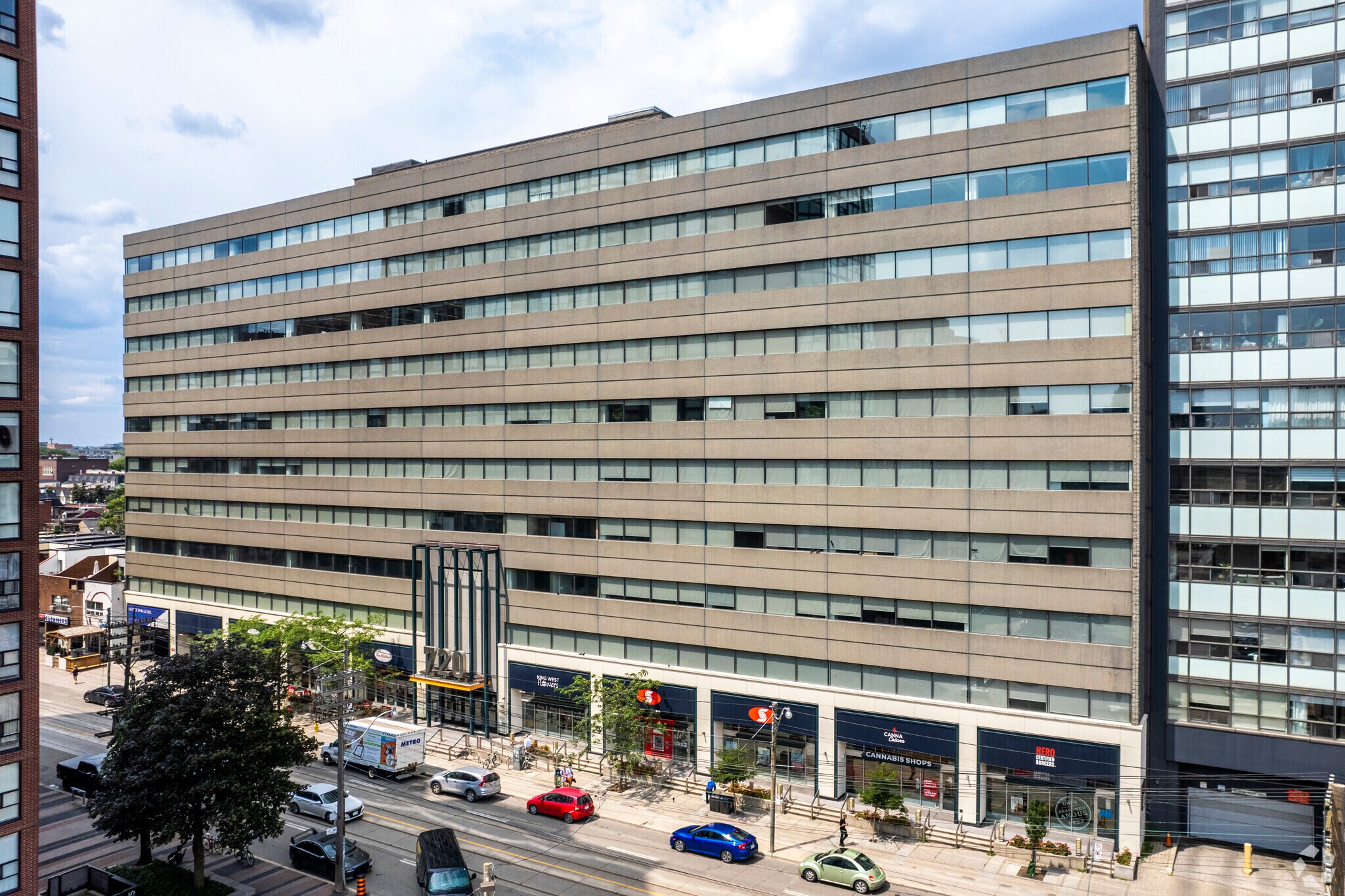 720 King St W, Toronto, ON à louer Photo principale– Image 1 sur 5