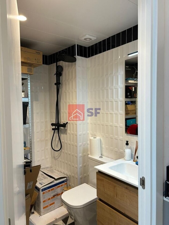 Madrid, MAD 28028 - Lot 3 - - Photo intérieure - Image 1 of 4