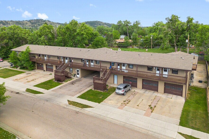 3313 Leland Ln, Rapid City, SD à vendre - Photo de l’immeuble – Image 2 sur 33